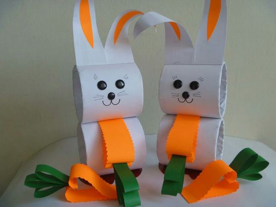 coelhos de pascoa feitos com rolos de papel 5