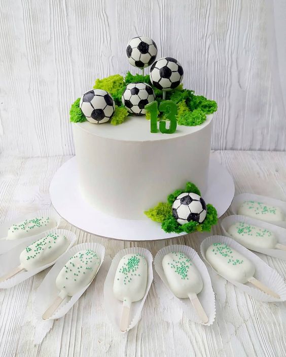 festa futebol bolo simples